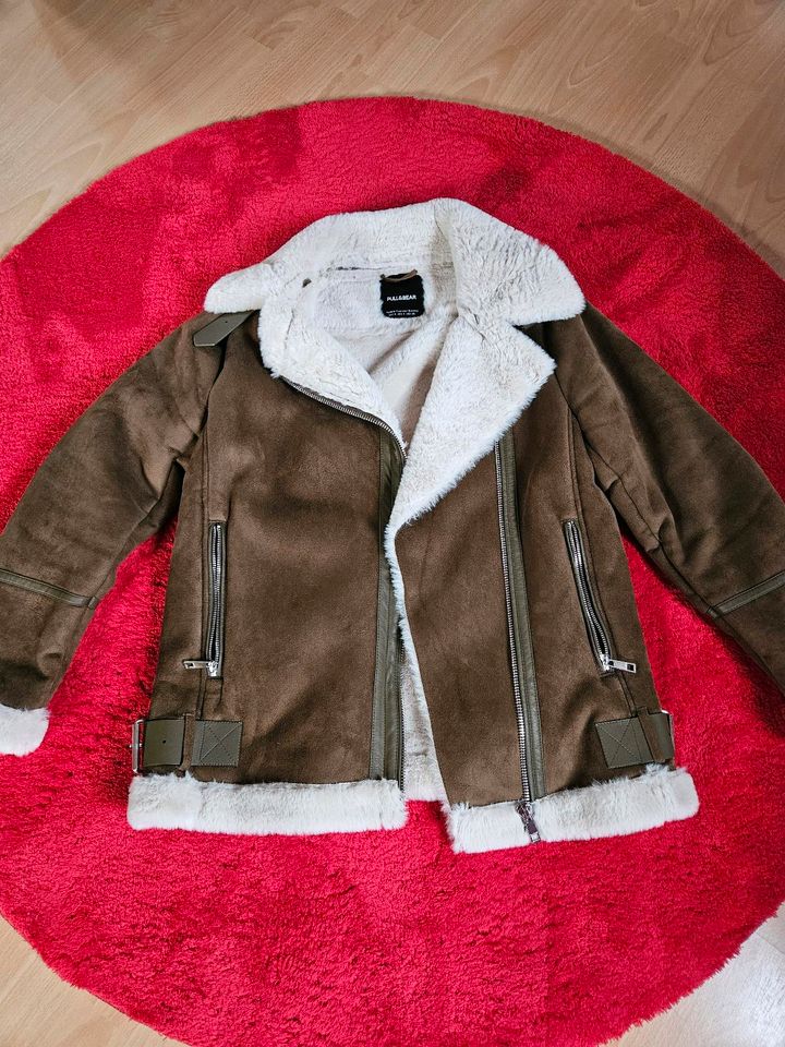 Pull&Bear Jacke in Hemslingen