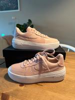 Nike W AF1 PLT.AF.ORM Gr.39 Hessen - Staufenberg Vorschau
