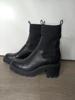 Zara Boots Stiefeletten 39 Bayern - Mellrichstadt Vorschau