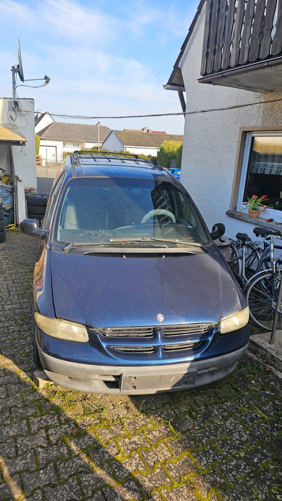 Abbildung des Autos Chrysler Grand Voyager (…