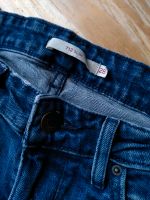 Levis Jeans Slim slim 712 Hose, blau 28 / 34, 28/34 Herzogtum Lauenburg - Schwarzenbek Vorschau