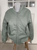 Oui Bomberjacke Jacke Salbei Mint Gr 38 Neu Niedersachsen - Sittensen Vorschau