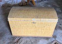 Schöne alte Truhe Kiste aus Holz 90x52x55cm Niedersachsen - Hildesheim Vorschau