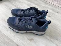 Herren Skechers Sportschuhe Gr. 42 neu blau Trail Hillcrest Brandenburg - Stahnsdorf Vorschau