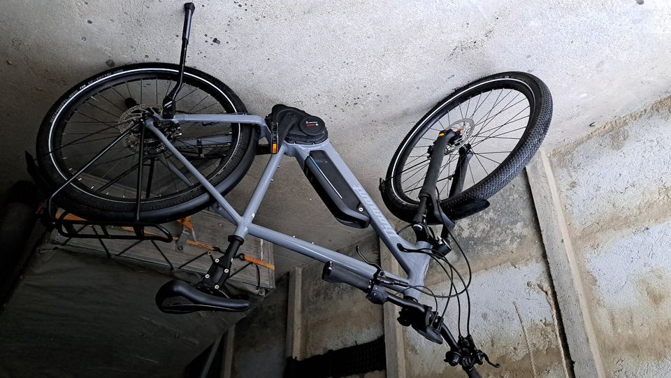 Zum Saisonstart ein E-bike in Schkölen