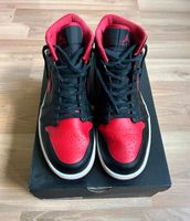 Nike Ar Jordan 1 Mid Schwarz Rot Nordrhein-Westfalen - Hamm Vorschau