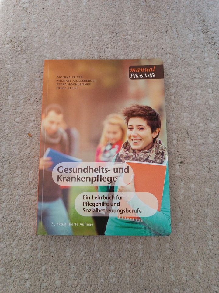 Gesundheits- und Krankenpflege: Ein Lehrbuch für Pflegehilfe... in Bad Kissingen