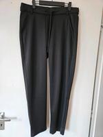 Damen Stoffhose schwarz Gr 40/42 Niedersachsen - Stade Vorschau