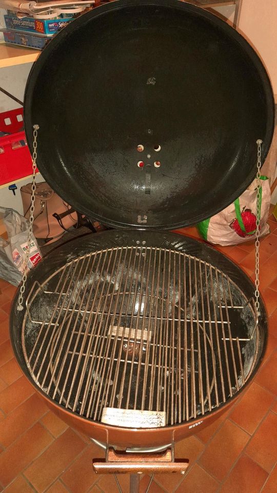 Weber Kugelgrill 57 cm in Esslingen