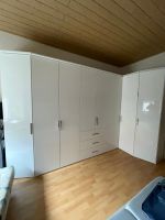 neuer Kleiderschrank zu verkaufen weiß/Silber Maße in Beschreib. Nordrhein-Westfalen - Düren Vorschau