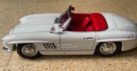 Burago Mercedes Benz 300 SL Roadster 1957 Baden-Württemberg - Sindelfingen Vorschau