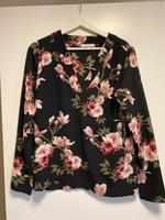 Pieces Bluse florales Muster, S Bayern - Neu Ulm Vorschau