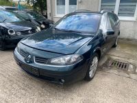 Schlachtfest Renault Laguna 2 II 2,0 dci M9R740 NV903 grandtour Nordrhein-Westfalen - Kerpen Vorschau