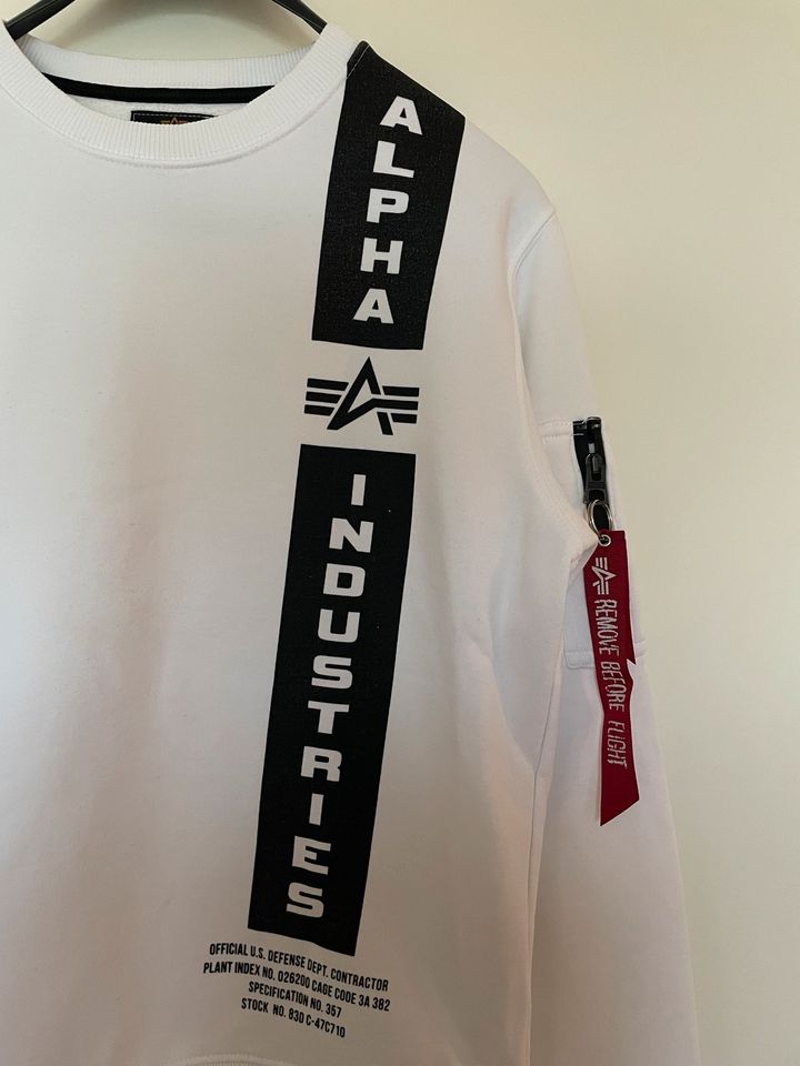 Alpha Industries Sweatshirt in Braunschweig