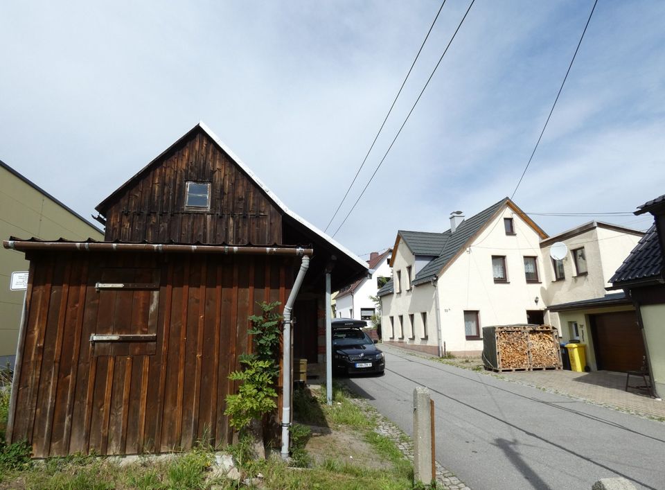 Bezahlbares Einfamilienhaus mit viel Potential in Crottendorf: In die Hände gespuckt & angepackt...! in Crottendorf Erzgebirge