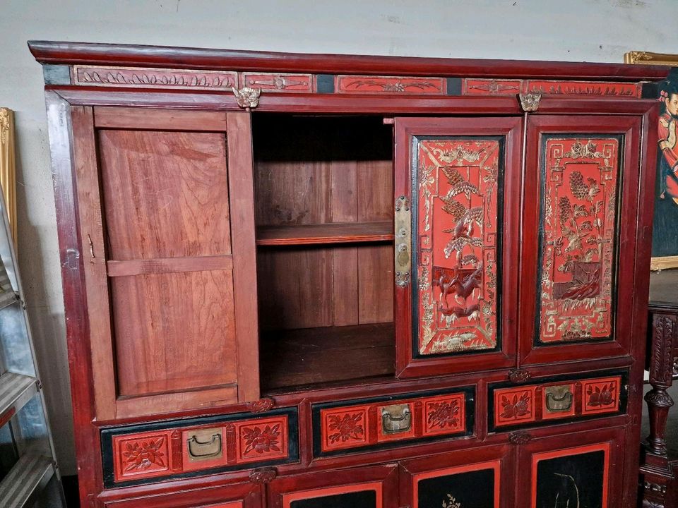 Antiker China Schrank in Jessen (Elster)