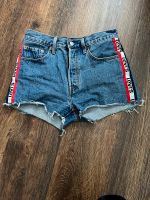 Levi‘s Shorts mit hohem Bund S Schleswig-Holstein - Osterrönfeld Vorschau