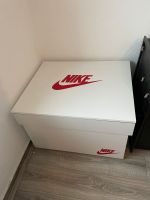 Nike Sneakerbox Schuhschrank ca . 52x82,5/68 cm Köln - Porz Vorschau