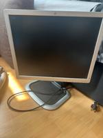 HP Monitor mit HMDI Adapter Düsseldorf - Stadtmitte Vorschau