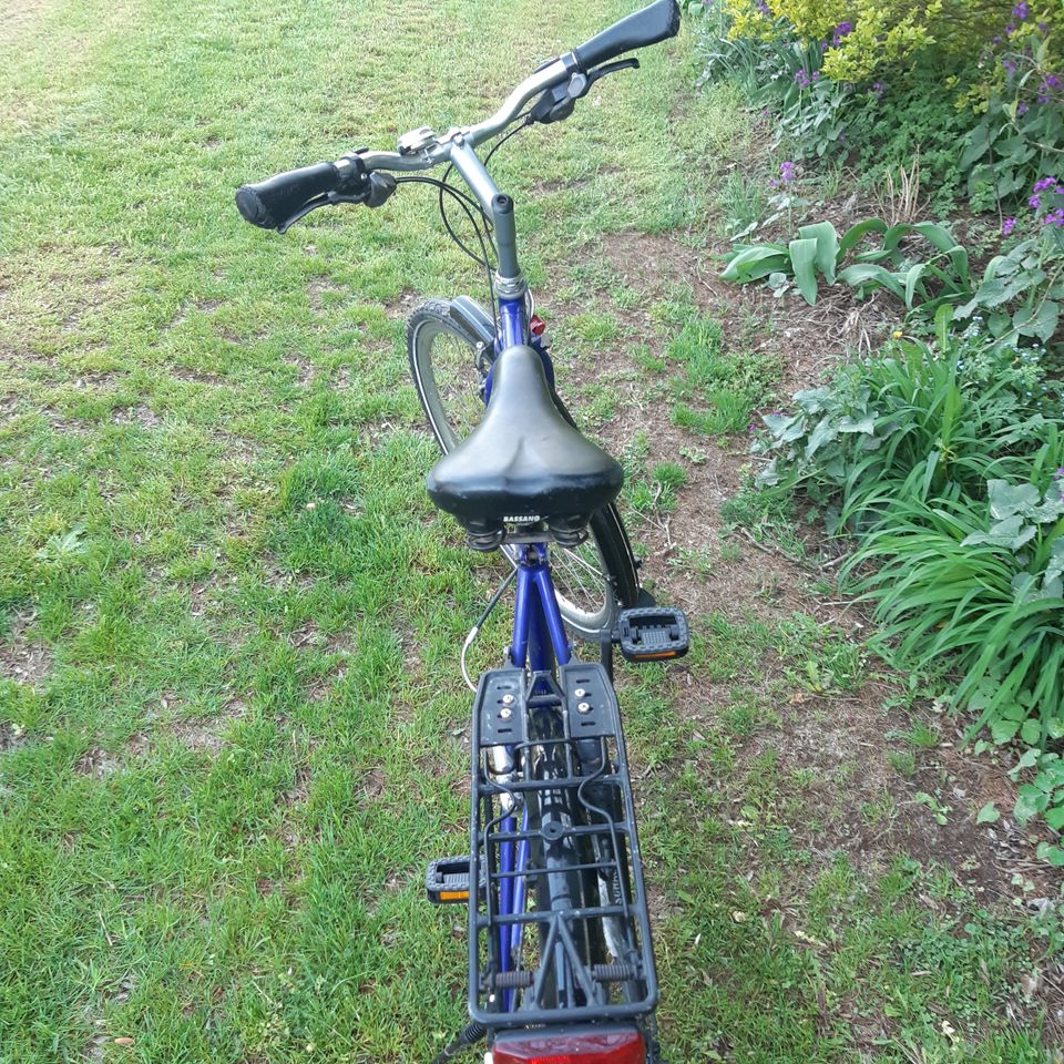 Fahrrad für Herren 28 Zoll, blau mit Gangschaltung in Babensham