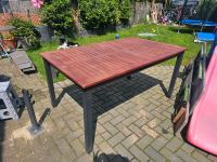 Garten Tisch zu verkaufen Nordrhein-Westfalen - Neuss Vorschau