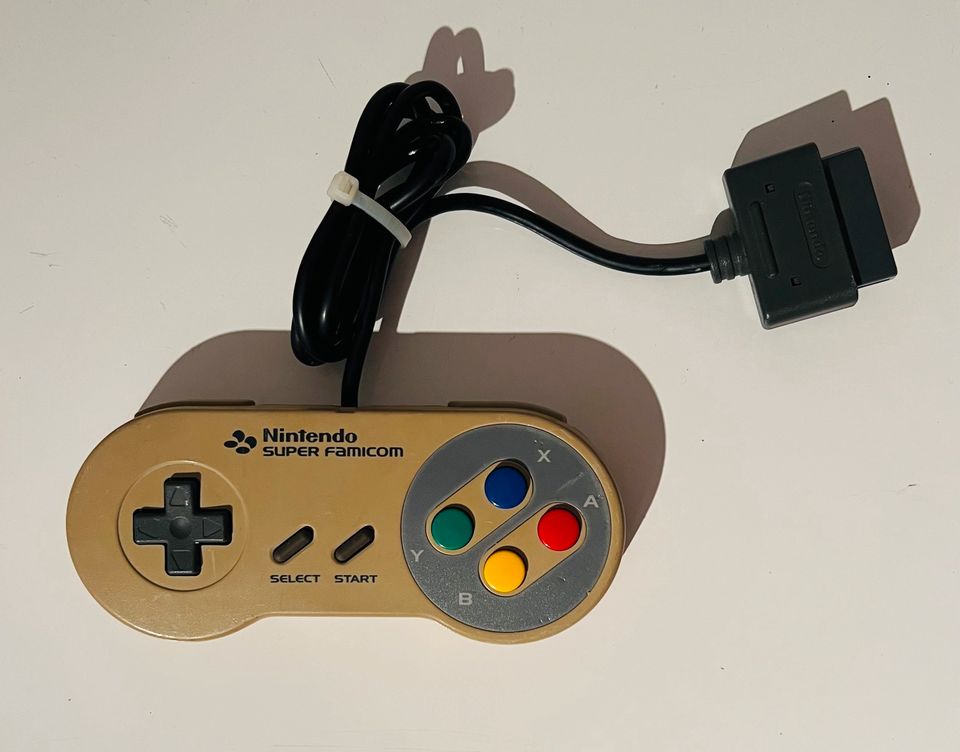10,49€ B-Ware Origi. Super Nintendo Controller SNES Super Famicom in Gäufelden
