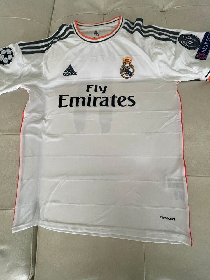 Bale Gr. M Real Madrid CL 2014 Retro Fussballtrikot in Jestetten