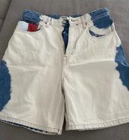 Damen Tommy Jeans Shorts Gr. 28 Hessen - Herborn Vorschau