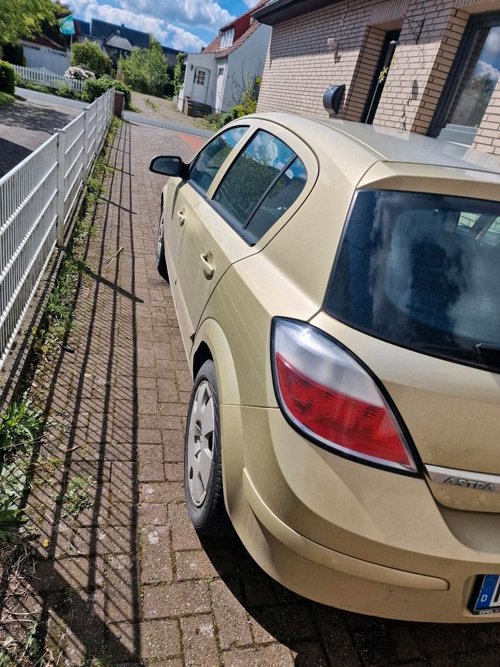 Opel Astra 2004 in Weyhe