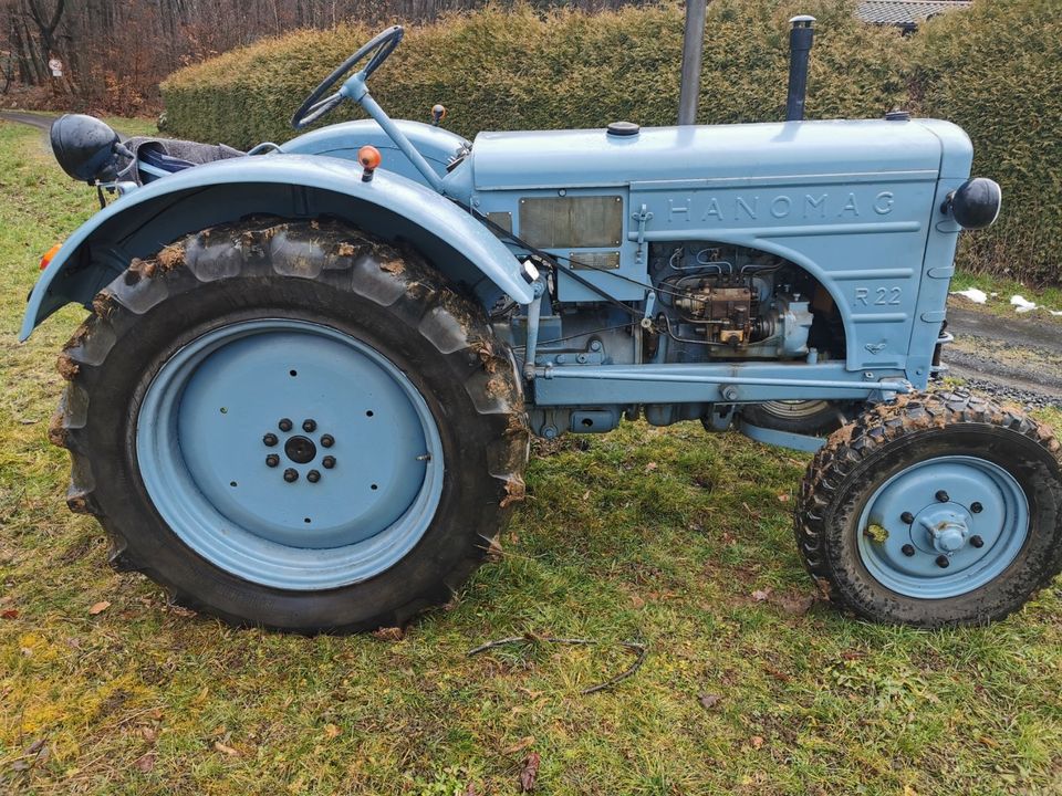 Traktor Hanomag R 22 Baujahr 1952. Arbeitet einwandfrei. in Dierdorf