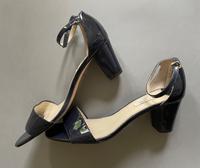 Elegante Sling-Pumps dunkelblau Lack Gr. 42 Hamburg-Nord - Hamburg Eppendorf Vorschau