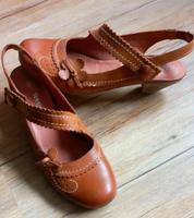Verspielte Pumps, Damenschuhe, Sandaletten Bayern - Vilgertshofen Vorschau