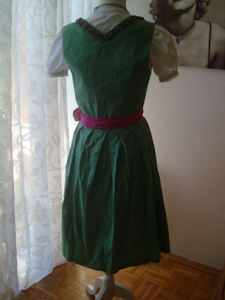 DIRNDL "Steindl" 3-tlg. Kleid, Bluse, Schürze Größe 38 in Jülich