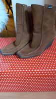 Stiefeletten Bronx Wildleder extravagant Gr. 37 Sachsen - Krauschwitz Vorschau