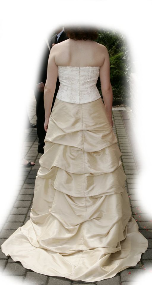 Brautkleid zweiteilig Größe 38 in Bad Nenndorf