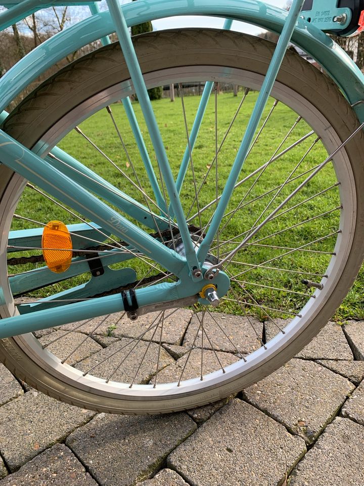 Holland-Fahrrad 24“ Aluminium mint türkis Korb Dänemark in Detmold