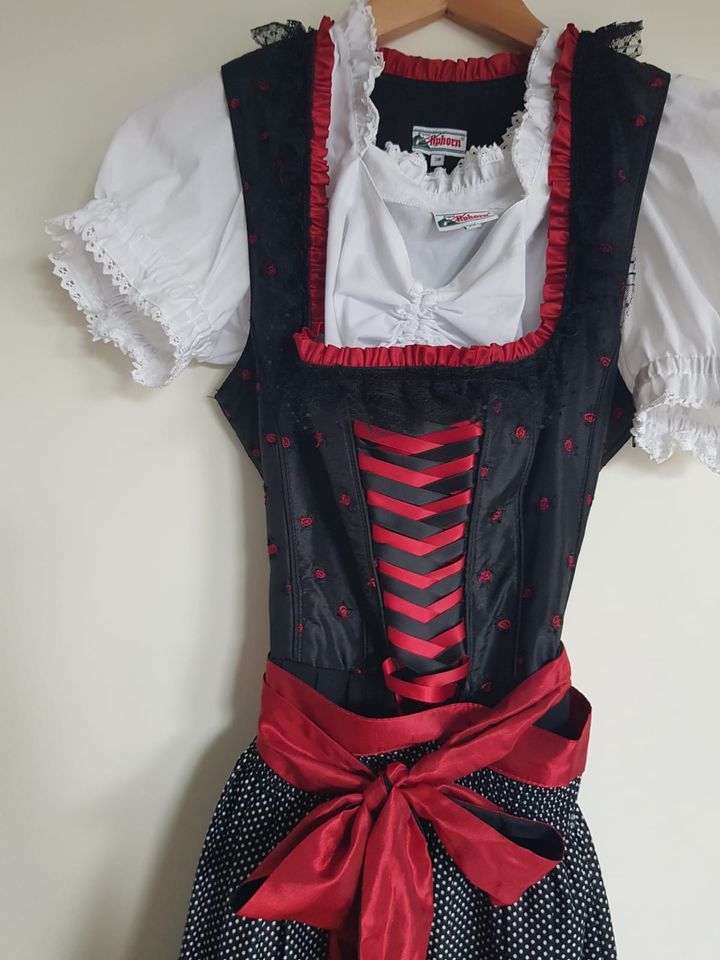 Dirndl Alphorn schwarz/rot mit weißer Bluse Gr. 38 in Walluf