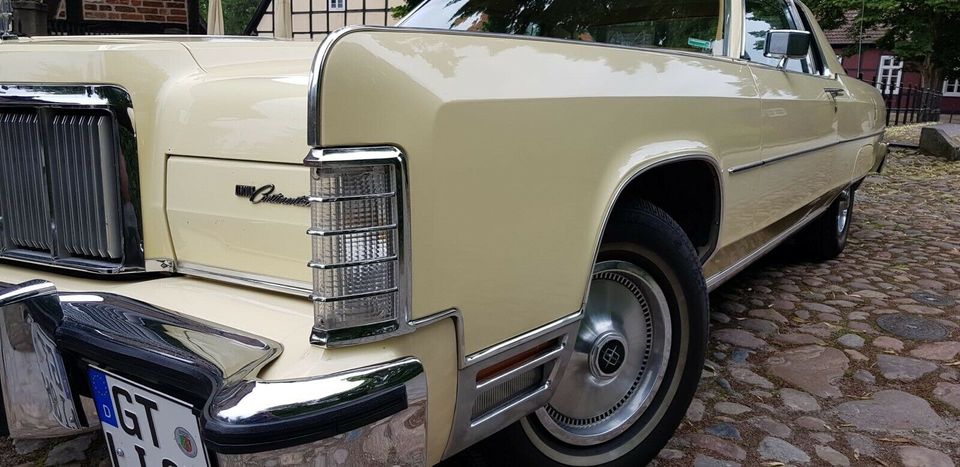 Lincoln Continental Town Coupé 1976 in Rietberg