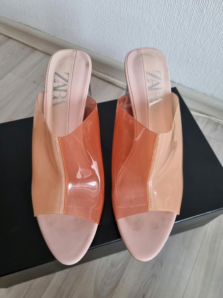 Zara Mules, Heels, Apricot/Rosa, Gebrauchspuren, Gr. 40 in Ludwigsburg