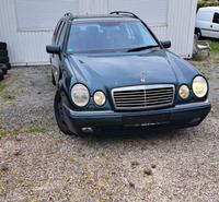 Mercedes E240 Benziner 2.4L Baden-Württemberg - Boxberg Vorschau