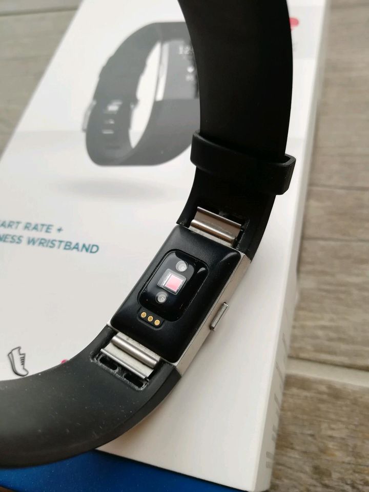 Fitbit Charge 2 in Mallersdorf-Pfaffenberg