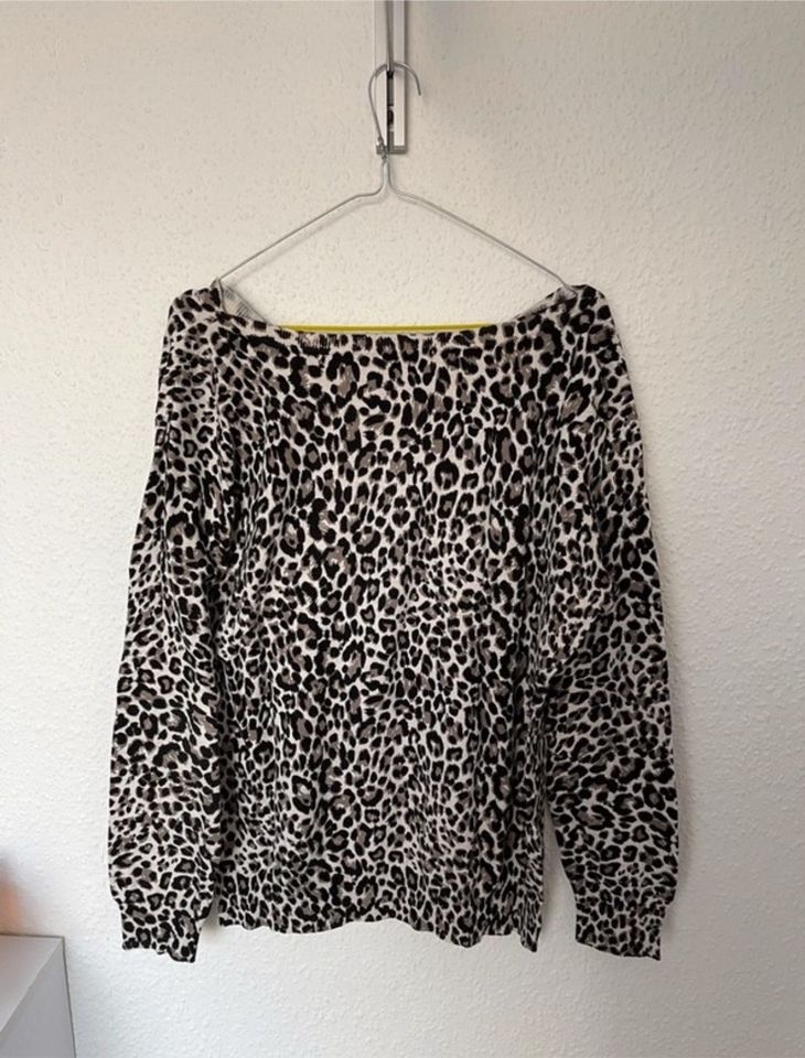 Leoparden Pullover Gr L in Salzgitter