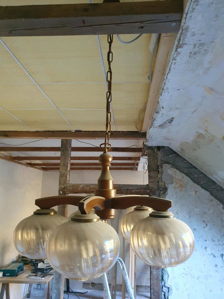 Alte Deckenlampe in Bochum