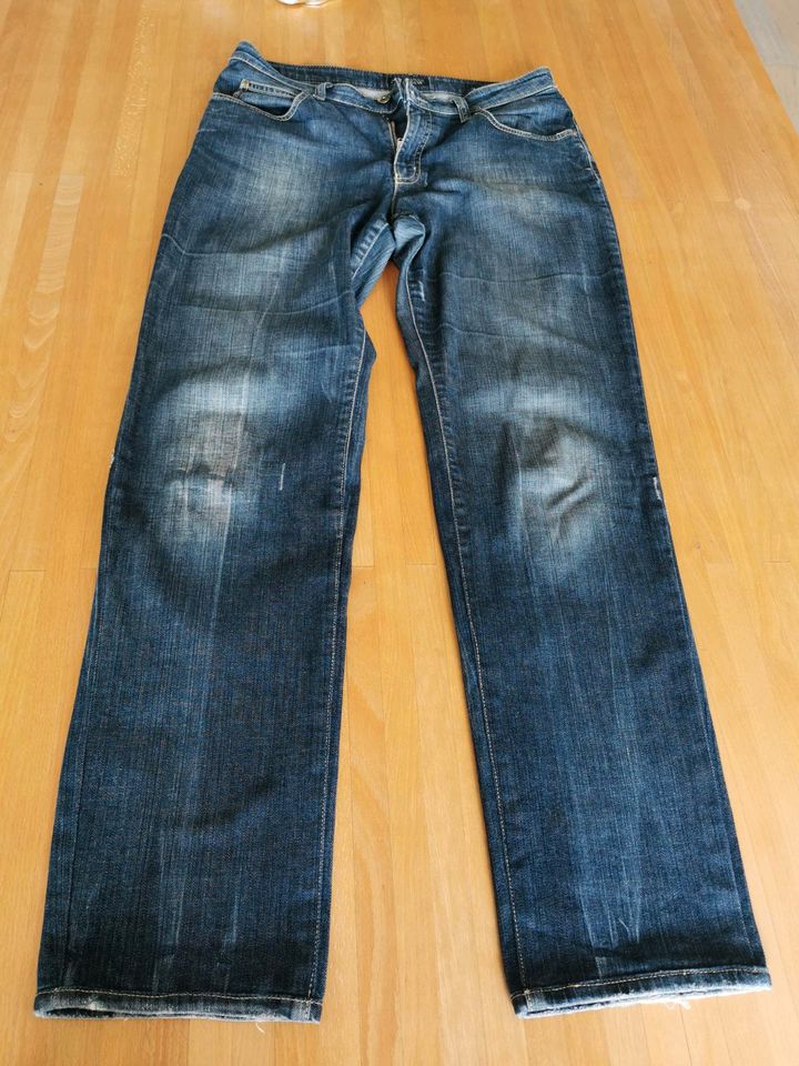 Damen Jeans GA Giorgio Armani AJ, Size 31, stonewashed in Stuttgart