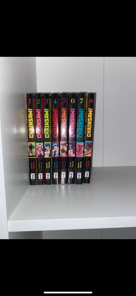 Chainsaw Man Manga Bände 1-8 in Berlin