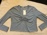 Neu NA-KD Cropped Top langarm blau Größe 48 50 Festival Nordrhein-Westfalen - Issum Vorschau