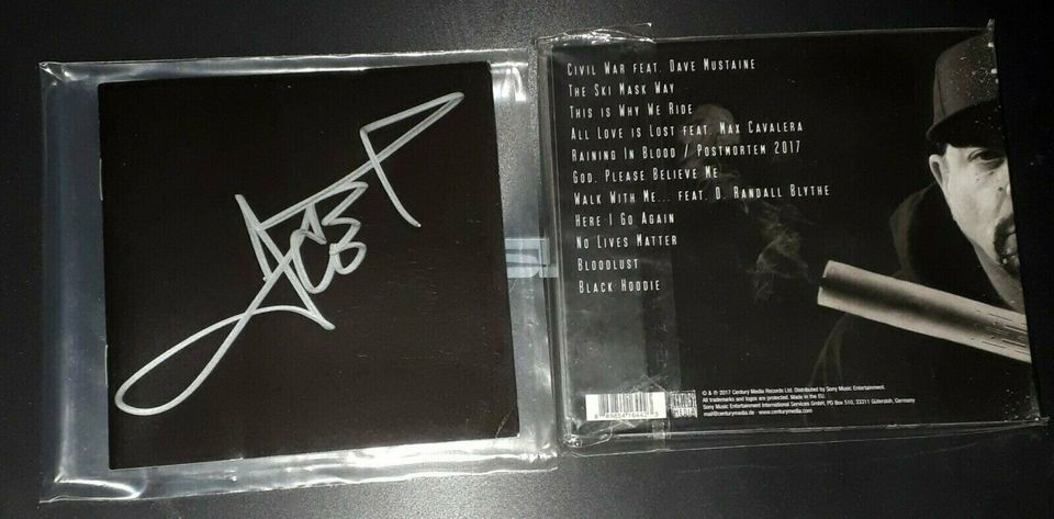 Body Count Bloodlust Album, Autograph / Signed by Ice T Autogramm in Berlin