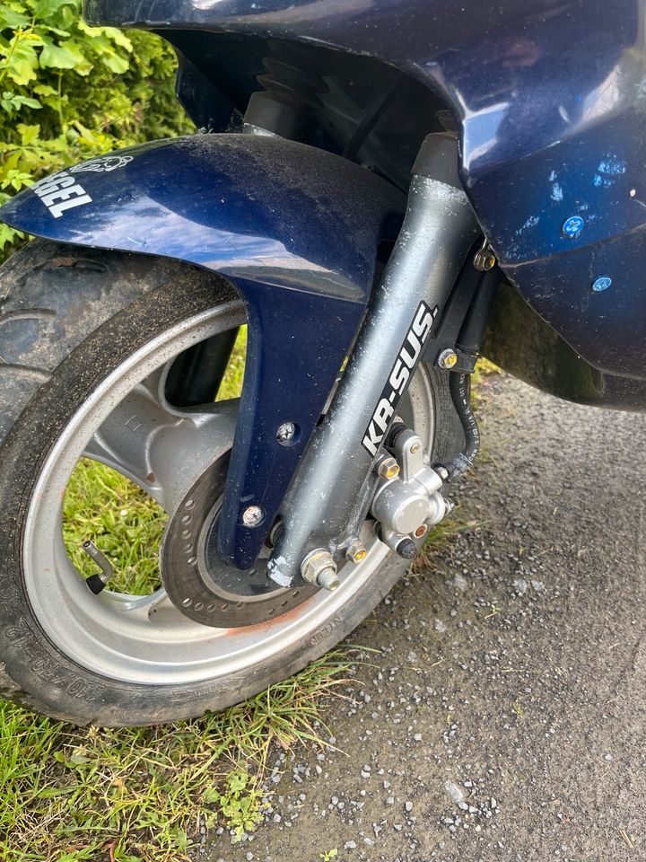 Kymco Roller mit Papiere und Schüssel 50 und 25 Papiere in Hanau