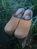 Clogs, geschlossen, Wildleder, sandfarben, Gr.40 kaum getragen Niedersachsen - Wiefelstede Vorschau