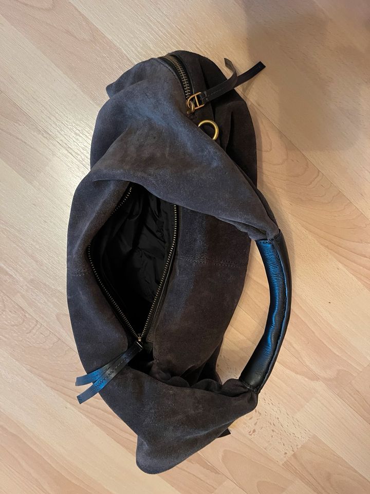 NEU LIEBESKIND Schultertasche BRAUN in Niedenstein